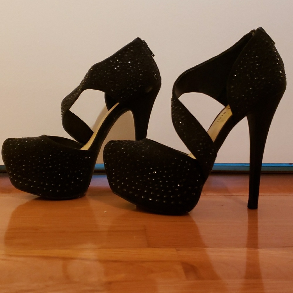 Gianni Bini Platform Heels